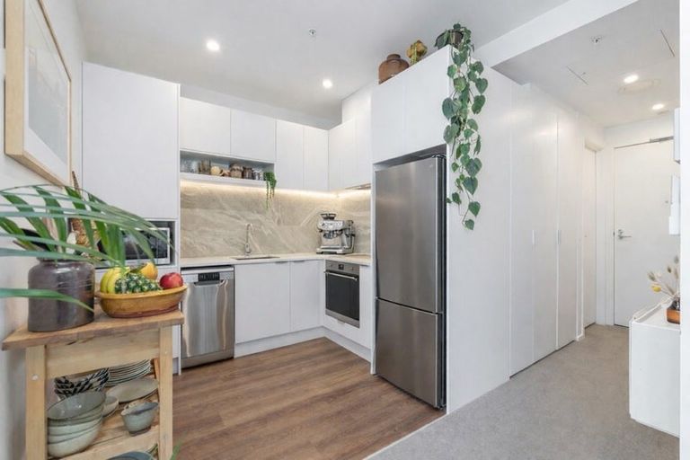 Photo of property in 1817a Great North Road, Avondale, Auckland, 1026