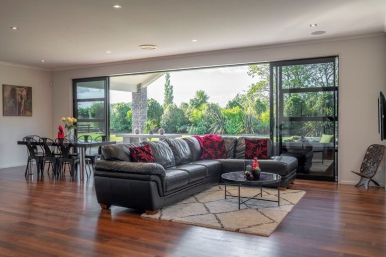 Photo of property in 98 Tamahere Drive, Tamahere, Hamilton, 3283