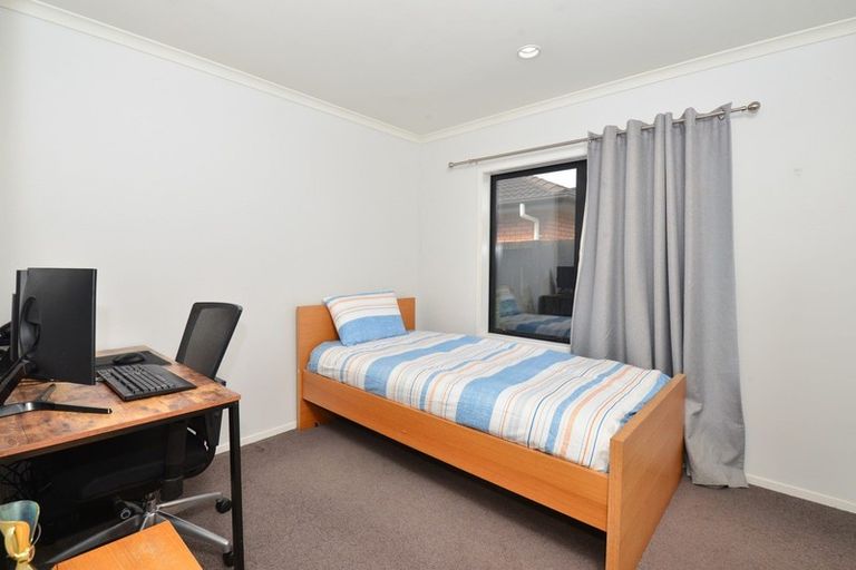 Photo of property in 11 Whitney Place, Rototuna North, Hamilton, 3210