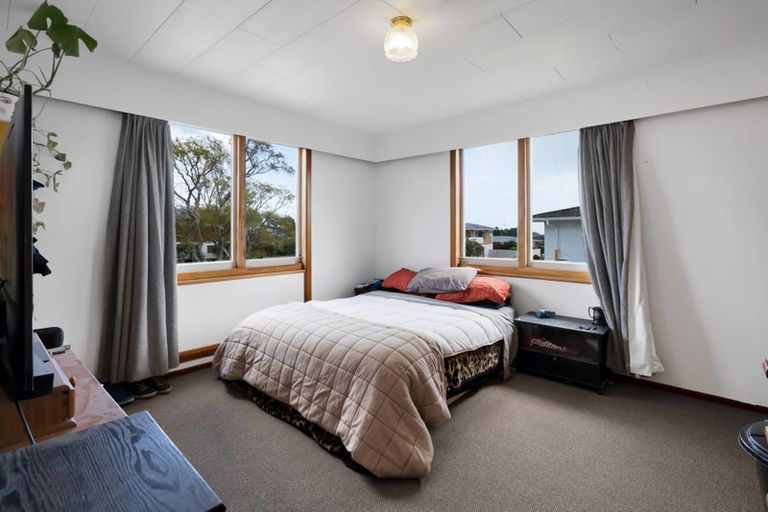 Photo of property in 49 Nevada Drive, Merrilands, New Plymouth, 4312