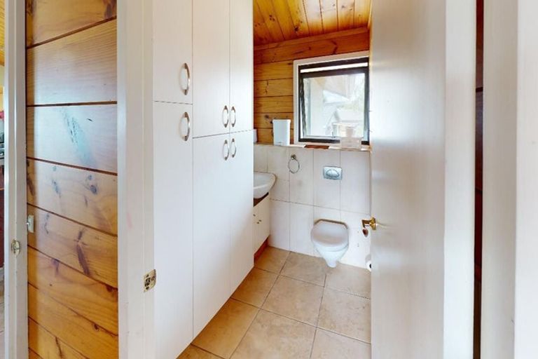 Photo of property in 27 Petrie Street, Pomare, Rotorua, 3015