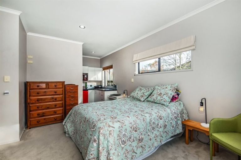 Photo of property in 166a Upper Harbour Drive, Greenhithe, Auckland, 0632