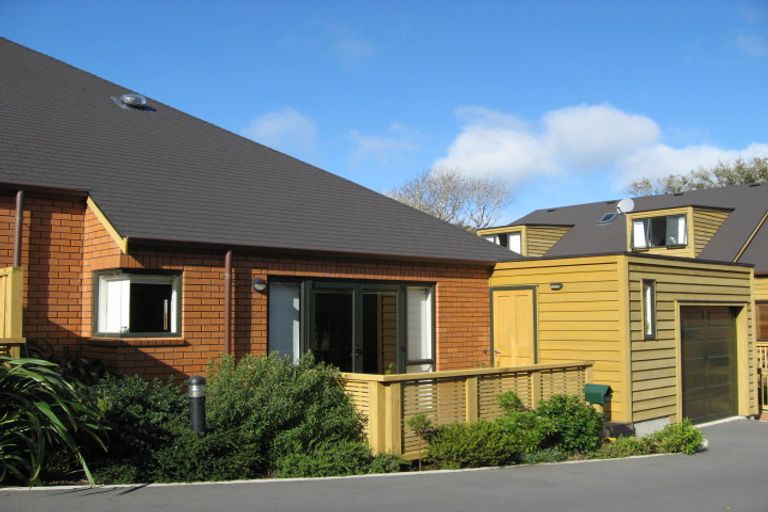 Photo of property in 53 Futuna Close, Karori, Wellington, 6012