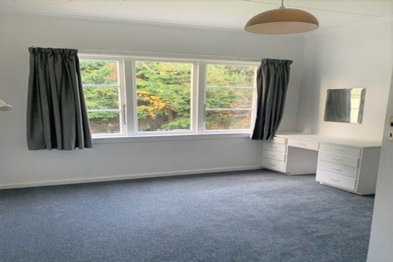 Photo of property in 2/4 Rodney Street, Waiwhetu, Lower Hutt, 5010