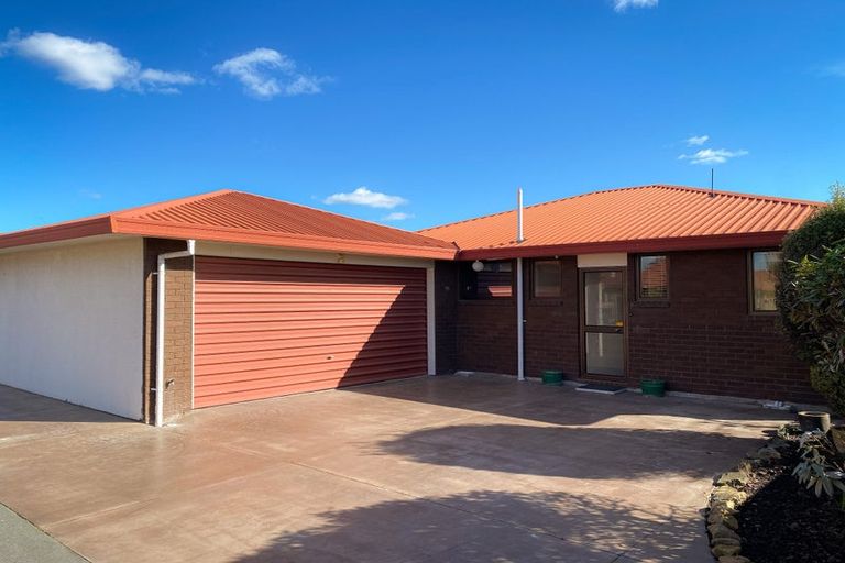 Photo of property in 1/58a Daniels Road, Redwood, Christchurch, 8051