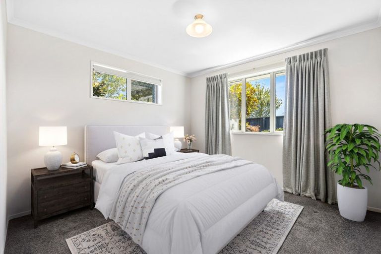 Photo of property in 21 Lewis Close, Rangiora, 7400