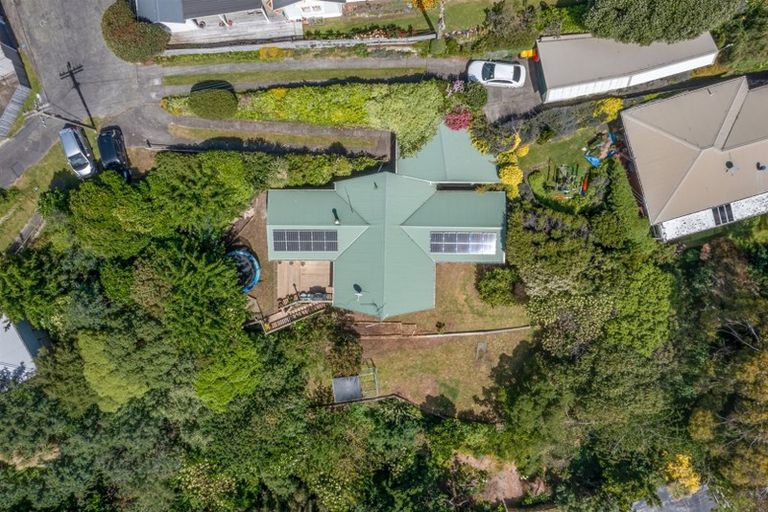 Photo of property in 3 Mira Grove, Paekakariki, 5034