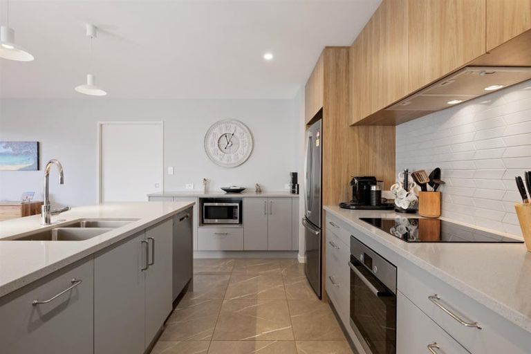 Photo of property in 69 The Boulevard, Papamoa Beach, Papamoa, 3118