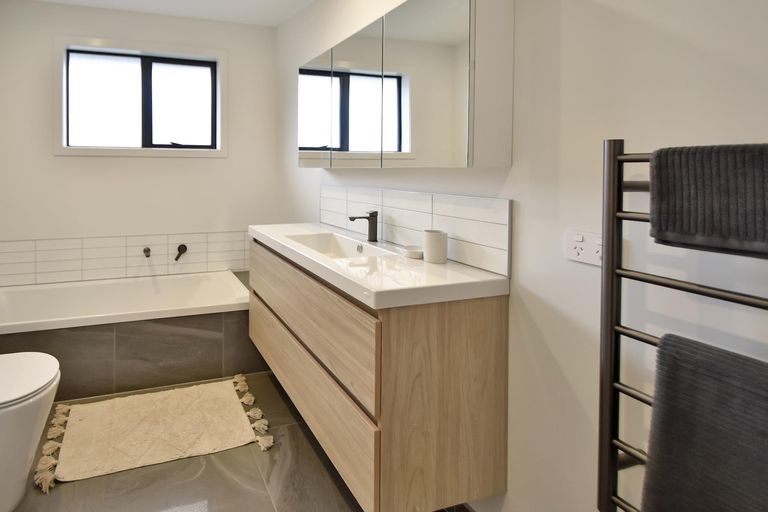 Photo of property in 9 Canal Place, Twizel, 7901