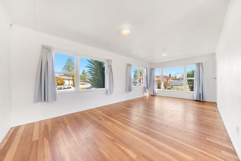 Photo of property in 2 Belgrave Place, Papakura, 2110