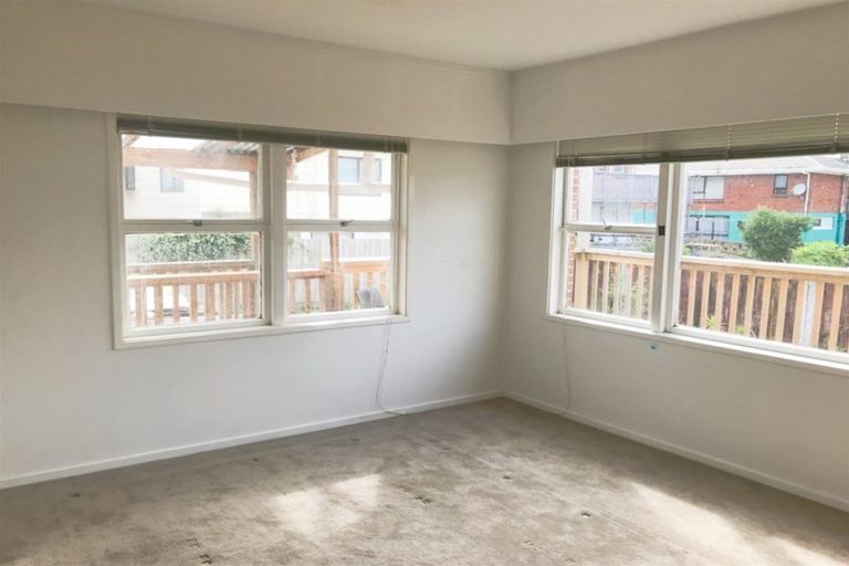 Photo of property in 2/279 Shirley Road, Papatoetoe, Auckland, 2025