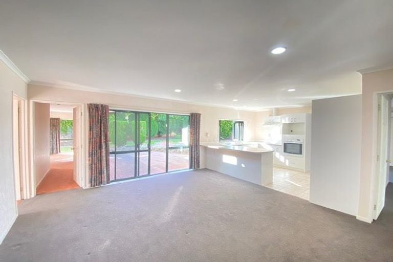 Photo of property in 12 Sample Road, Albany, Auckland, 0632