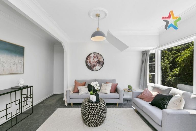 Photo of property in 57 Makara Road, Karori, Wellington, 6012