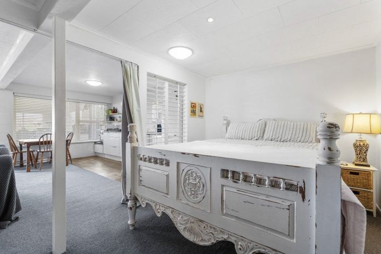 Photo of property in 28 Sunny Bay Road, Matua, Tauranga, 3110