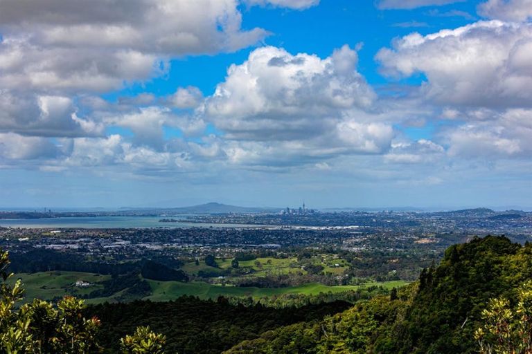 Photo of property in 166 Opanuku Road, Henderson Valley, Auckland, 0612