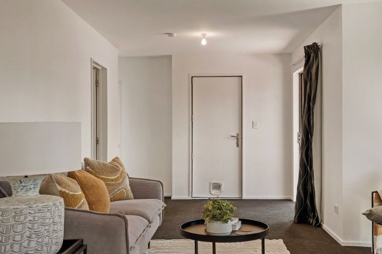 Photo of property in 2/65 Kuaka Crescent, Bromley, Christchurch, 8062