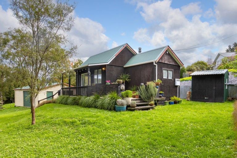 Photo of property in 13 Renall Street, Featherston, 5710