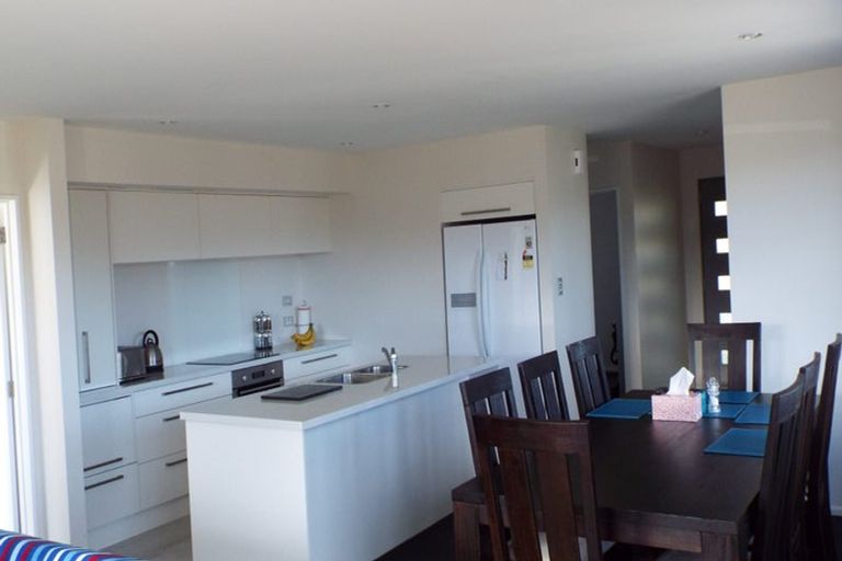 Photo of property in 6 Lloyds Close, Rolleston, 7614