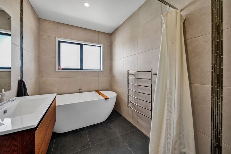 Photo of property in 18 Fantham Street, Hawera, 4610