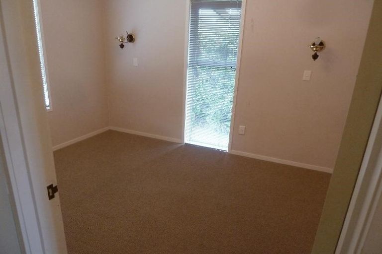 Photo of property in 55 Kurupae Road, Hilltop, Taupo, 3330