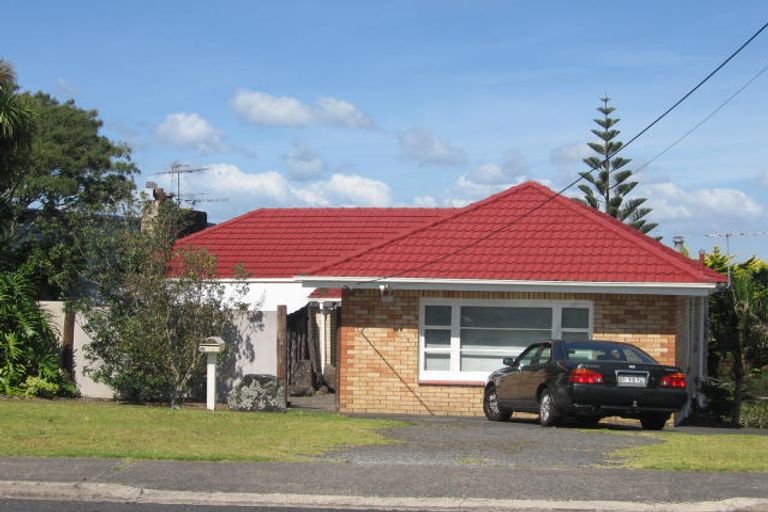 Photo of property in 33 High Road, Glenfield, Auckland, 0629