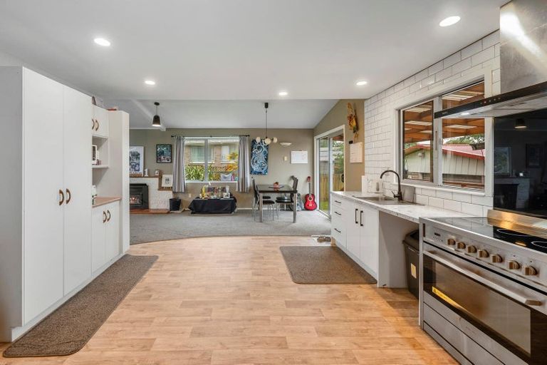 Photo of property in 66 Thomas Crescent, Western Heights, Rotorua, 3015