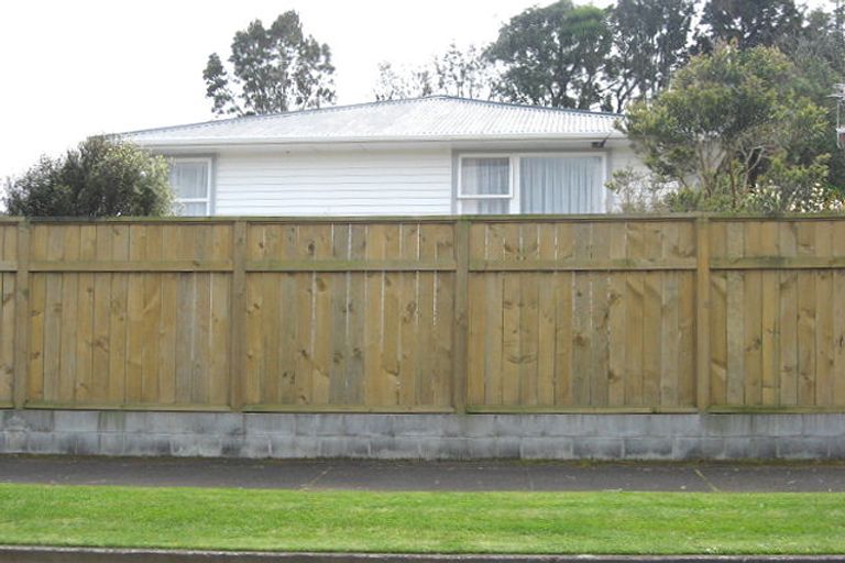 Photo of property in 5 Clearmont Crescent, Blagdon, New Plymouth, 4310