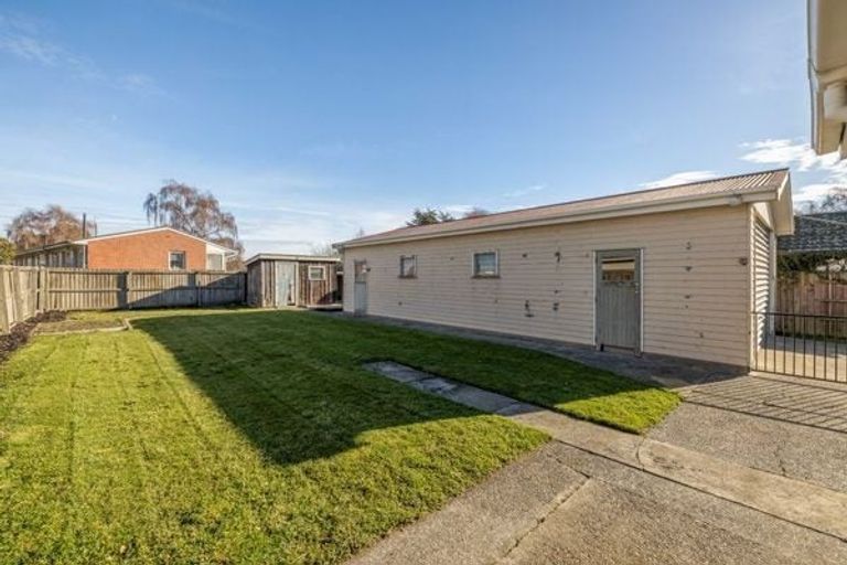 Photo of property in 47 Golf Links Road, Shirley, Christchurch, 8061