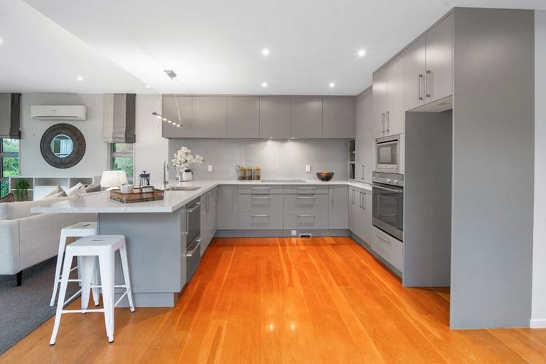 Photo of property in 48 Hebron Road, Waiake, Auckland, 0630