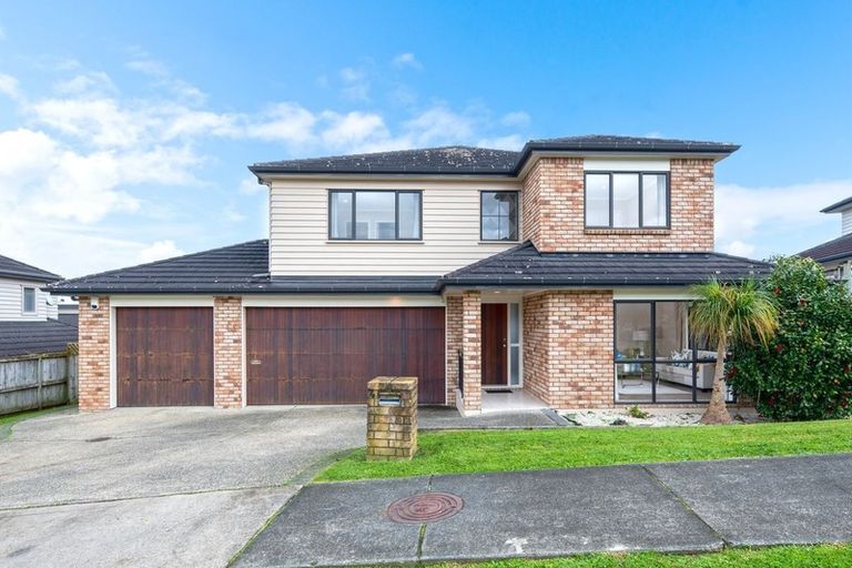 Photo of property in 4 Melness Place, Flat Bush, Auckland, 2016