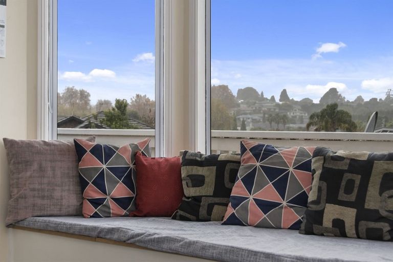 Photo of property in 1 Highgrove Place, Bethlehem, Tauranga, 3110