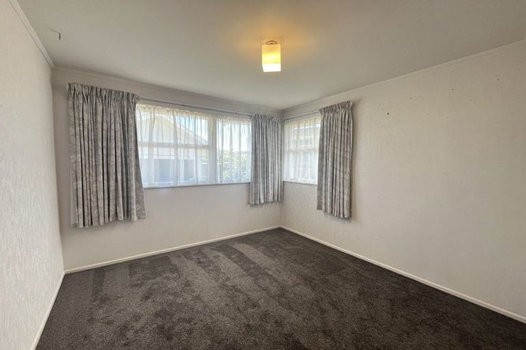 Photo of property in 9 Nimmo Avenue West, Waikanae, 5036