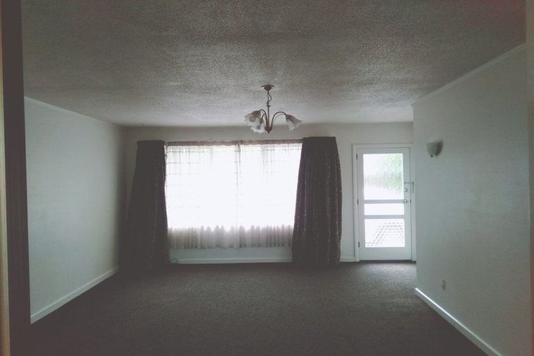 Photo of property in 2/39 Waimairi Road, Upper Riccarton, Christchurch, 8041