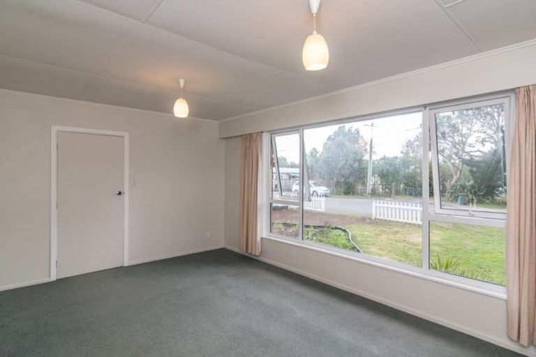 Photo of property in 24 Titoki Road, Raumati Beach, Paraparaumu, 5032
