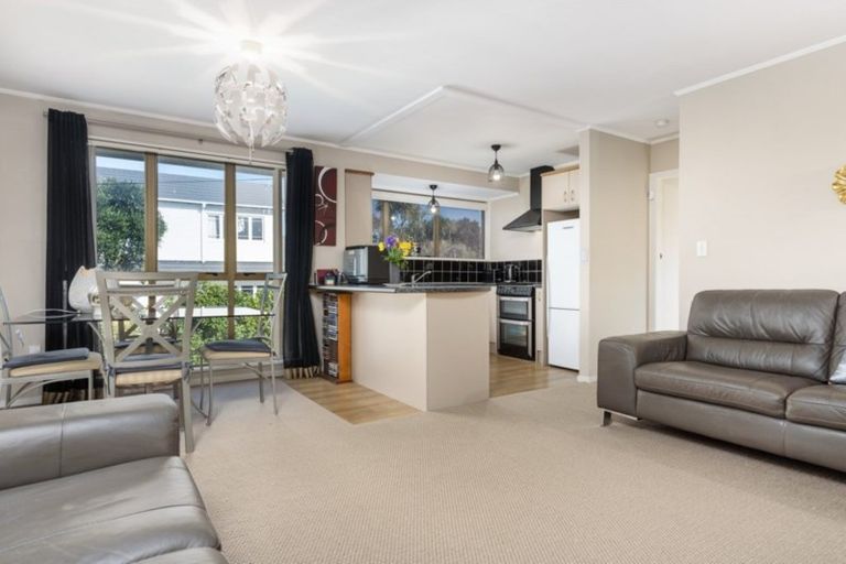 Photo of property in 2/33 Golf Road, Mount Maunganui, 3116