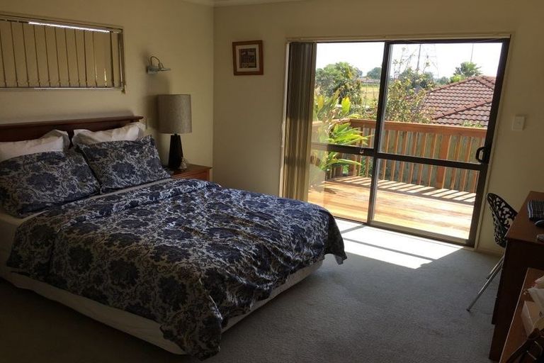 Photo of property in 37 Robin Brooke Drive, Flat Bush, Auckland, 2019