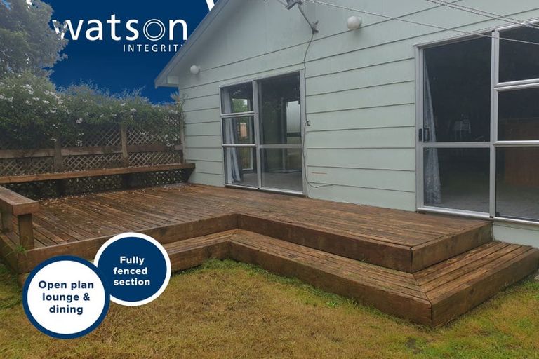 Photo of property in 10 Colenso Place, Otaki Beach, Otaki, 5512
