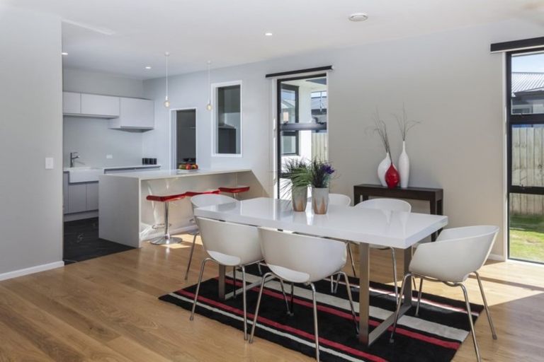 Photo of property in 5 Bargrove Close, Halswell, Christchurch, 8025