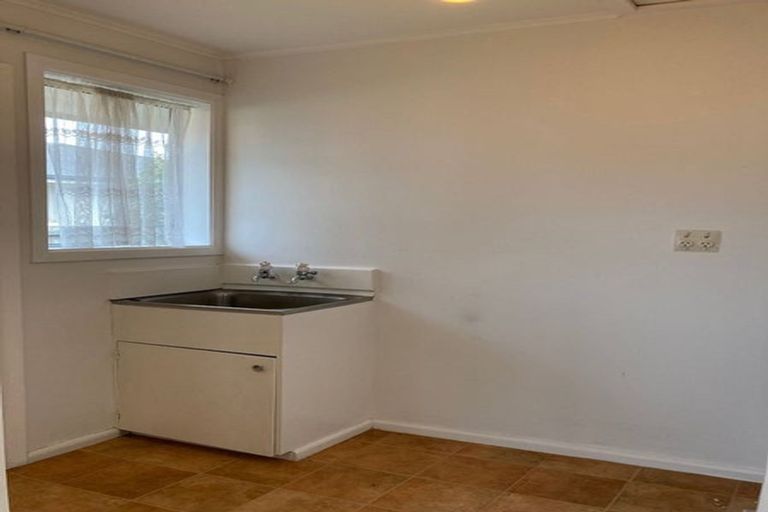 Photo of property in 2/82 Grahams Road, Burnside, Christchurch, 8041