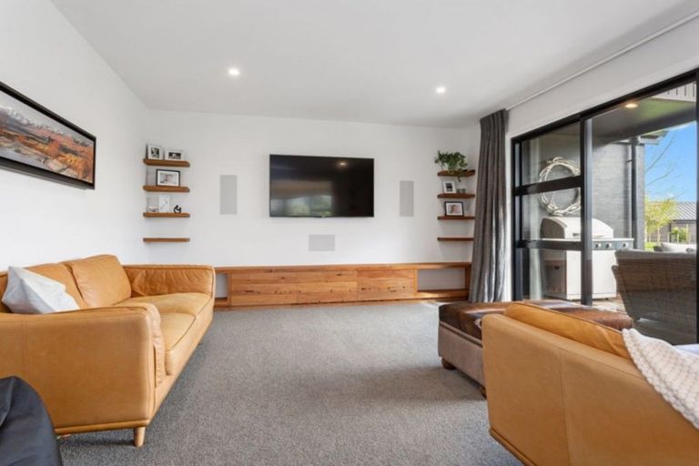 Photo of property in 23 Monarch Park Lane, Leamington, Cambridge, 3432