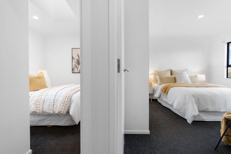 Photo of property in 3/4 Charlenne Close, Ranui, Auckland, 0612