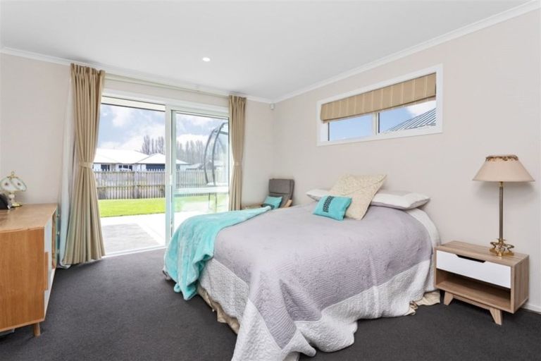 Photo of property in 9 Whincops Road, Halswell, Christchurch, 8025