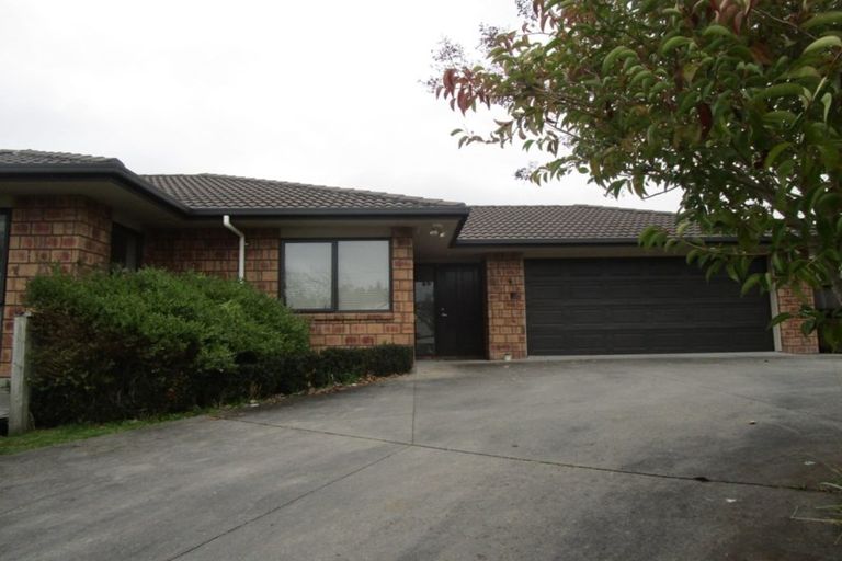 Photo of property in 1 Valley Road, Waiuku, 2123