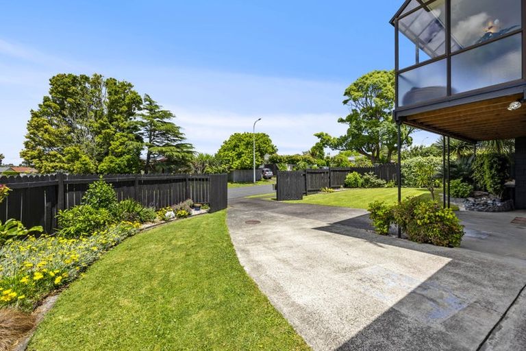 Photo of property in 2/54 Luton Avenue, Sunnyhills, Auckland, 2010