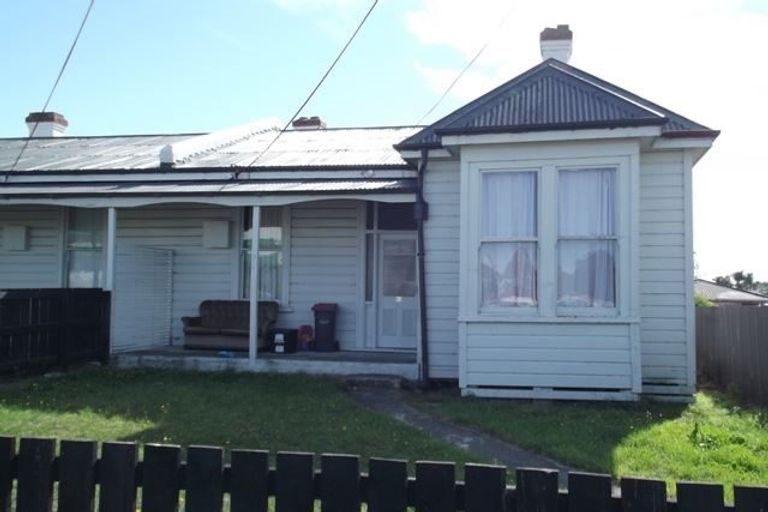 Photo of property in 92-98 High Street, Waimate, 7924