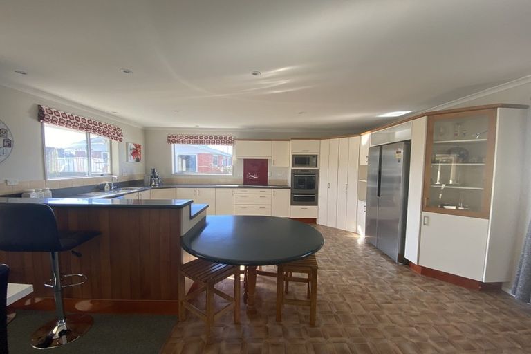 Photo of property in 8 Gibbs Place, Halswell, Christchurch, 8025