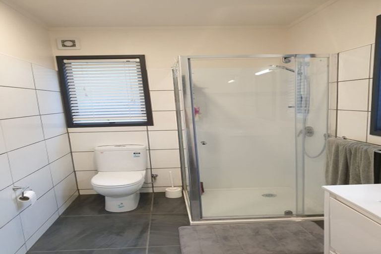 Photo of property in 58 Beulah Avenue, Rothesay Bay, Auckland, 0630