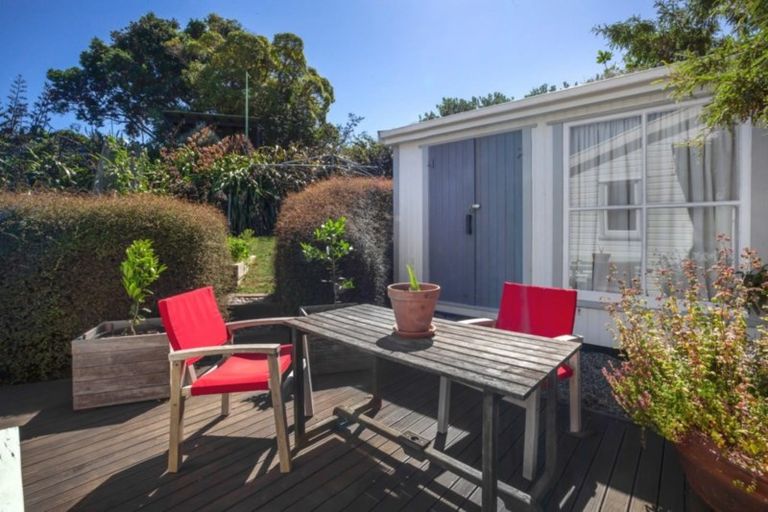 Photo of property in 11 Arero Place, Titahi Bay, Porirua, 5022