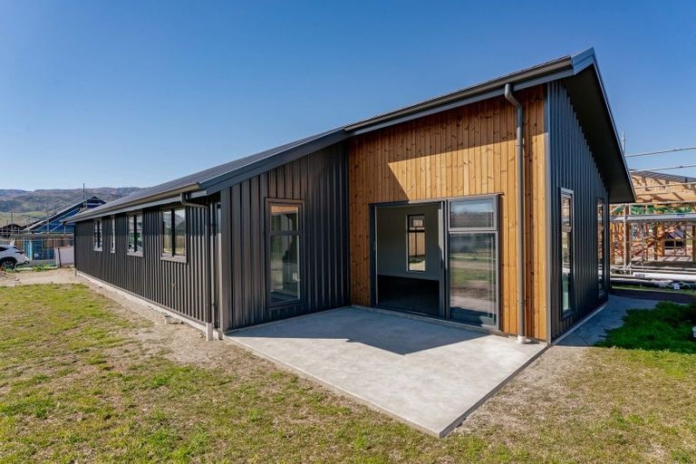 Photo of property in 37 Bragato Way, Cromwell, 9310