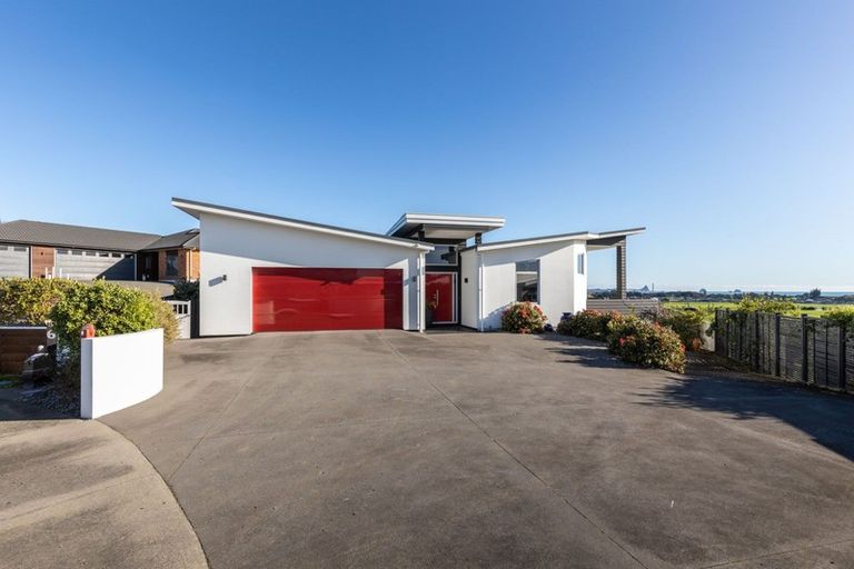 Photo of property in 6 Sunset Street, Bell Block, New Plymouth, 4312